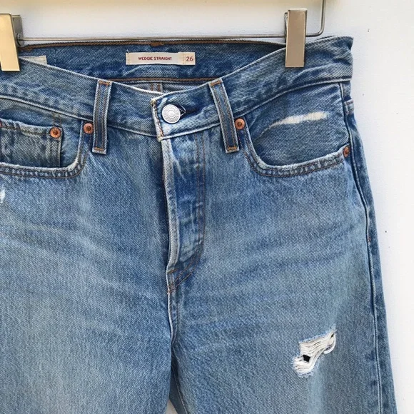 Levi’s Wedgie Straight Leg Jeans